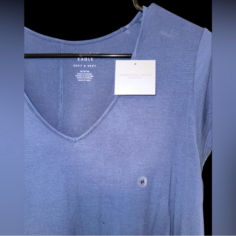 AE Soft & Sexy V-Neck T-Shirt - Picture 6 of 6